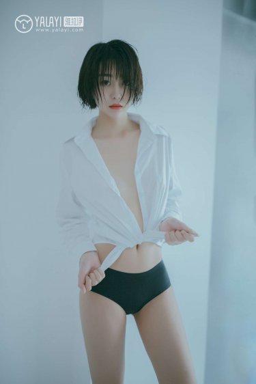 巨胸女教师秘书HD